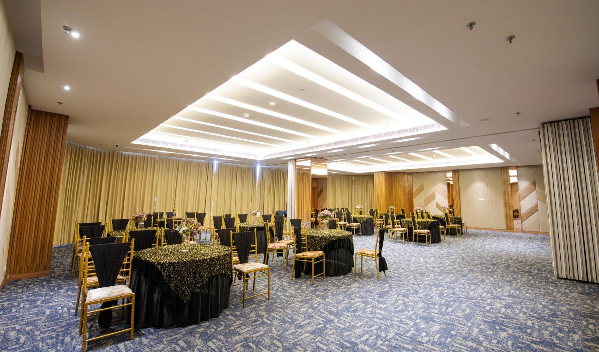 Hometel Alambagh Lucknow - A Sarovar Hotel Exterior photo