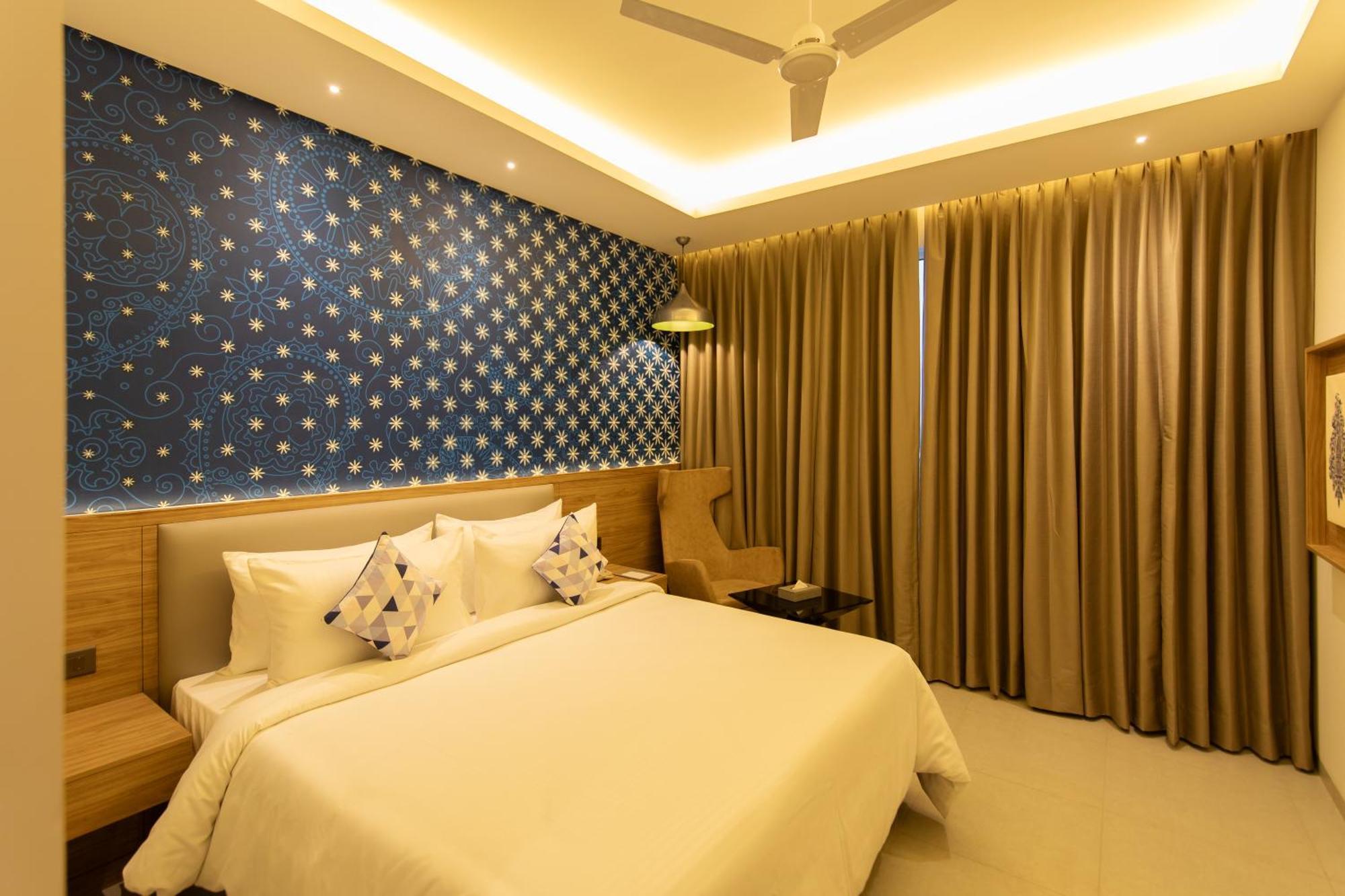 Hometel Alambagh Lucknow - A Sarovar Hotel Exterior photo